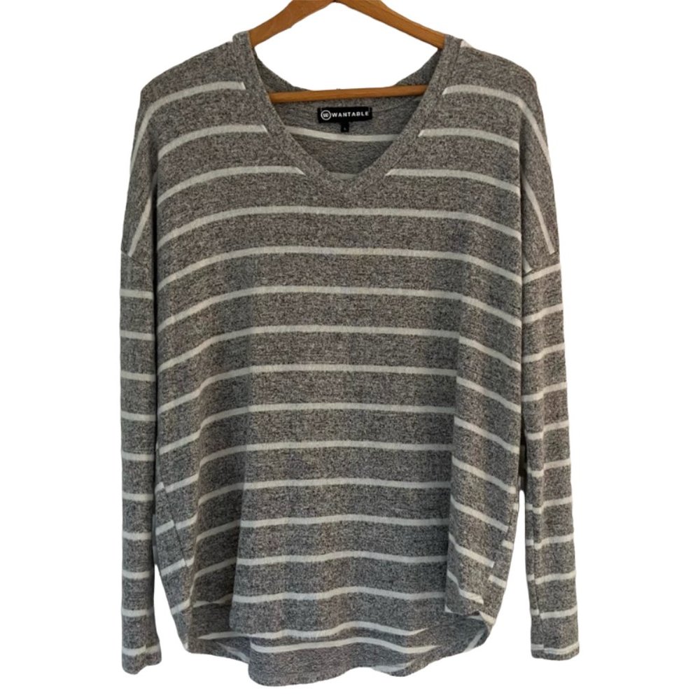 {Wantable} Super Soft Gray & White Striped Sweater - Large